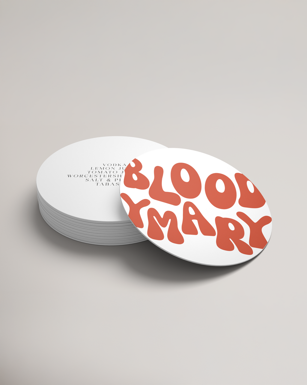 Bierdeckel aus der The Cocktail Collection mit blutorangem Schriftzug „Bloody Mary“, modernes Bar-Design für Cocktail-Abende
