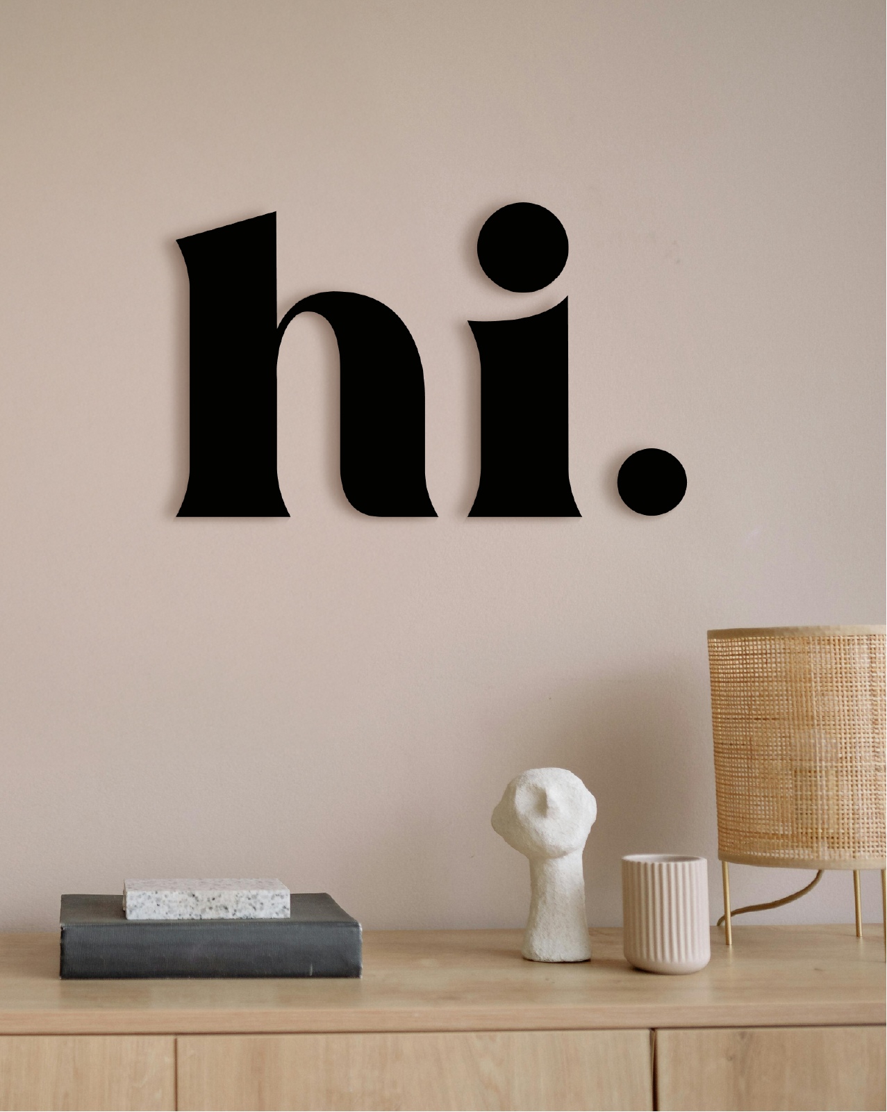 hi. Acryl-Schriftzug